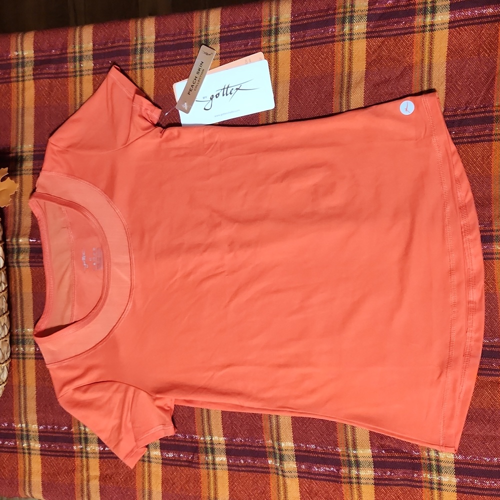 Orange tee